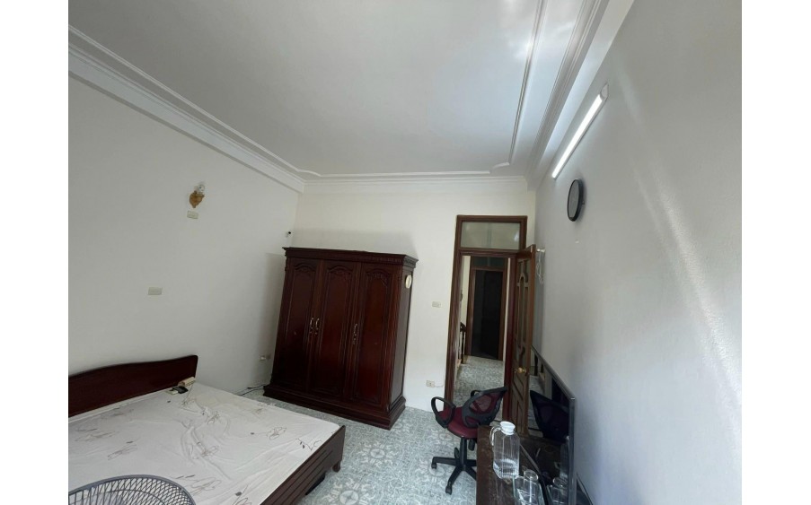 Cho thuê nhà ngõ Minh Khai- Hai Bà Trưng 3 tầng, Dt 60 m2 - 4pn3vs - Giá 15 Triệu (ctl)